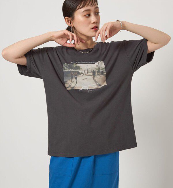 UNITED ARROWS green label relaxing「【WEB限定】＜at ease＞フォトグラフィック ショートスリーブ Tシャツ」|Tシャツ・カットソー|DK.GRAY