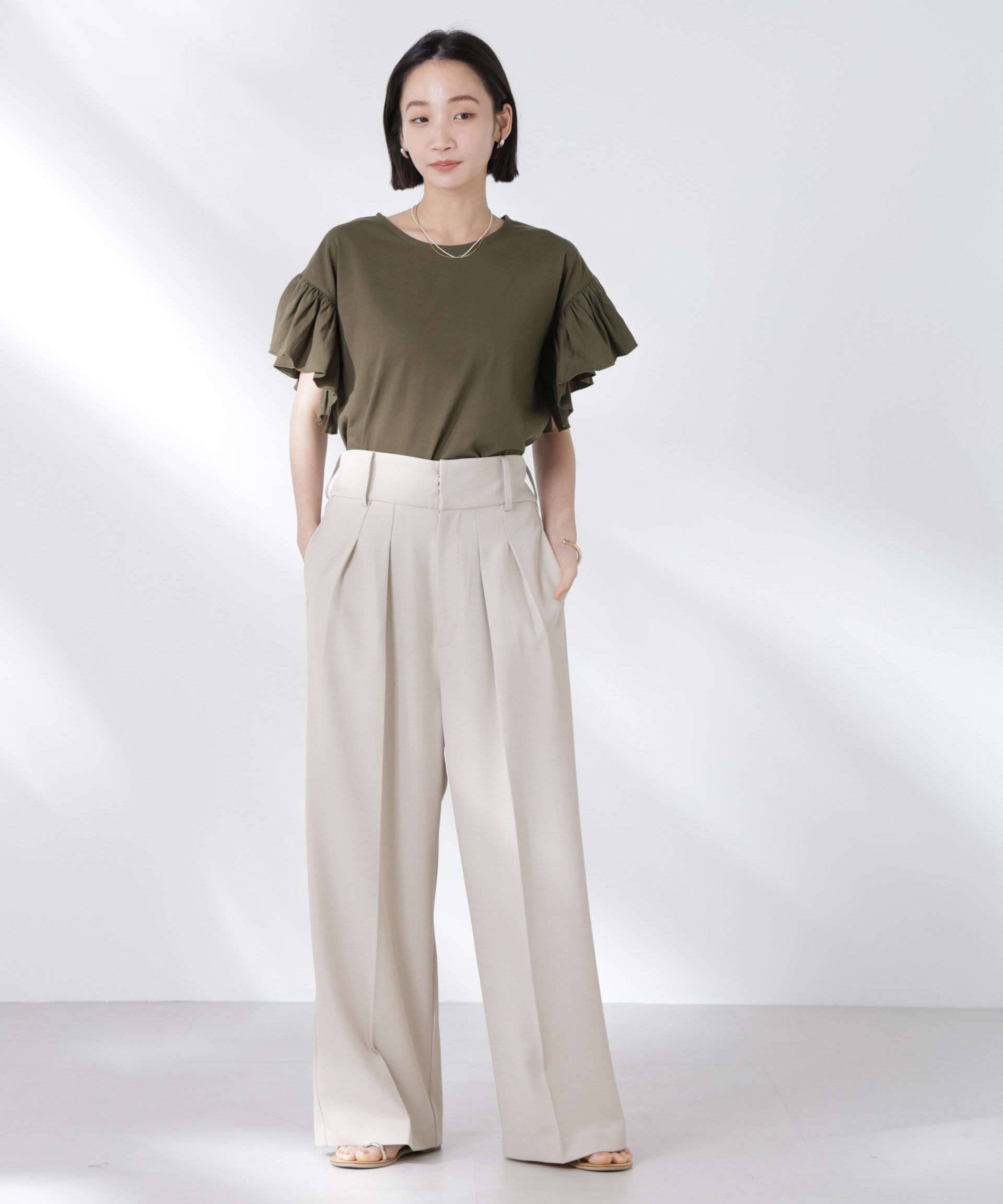 nano･universe「STORATECH 機能素材フレアデザインスリーブトップス」|Tシャツ・カットソー|