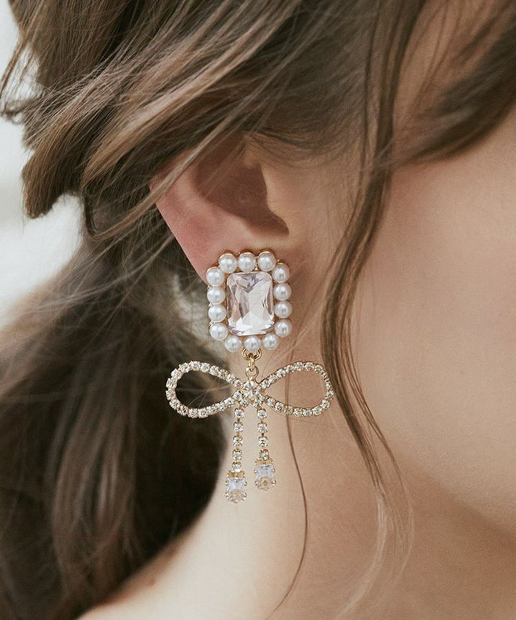 Maison de FLEUR「パールビジューイヤリング」|イヤリング|グレイッシュピンク