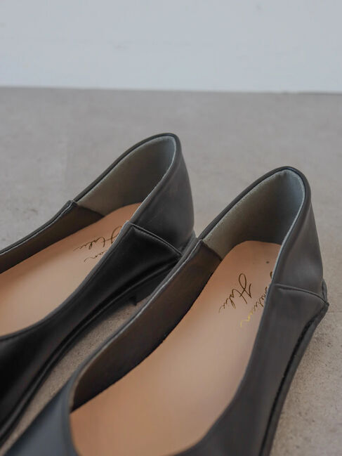  「【WEB限定】ふっくらクッションアウトステッチフラットシューズ」|パンプス|