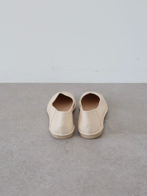  「【WEB限定】ふっくらクッションアウトステッチフラットシューズ」|パンプス|