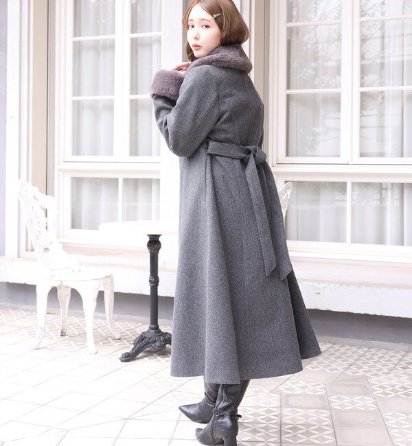  「【サイズ展開あり】襟/袖ファーマルチリボンロングコート」|その他|