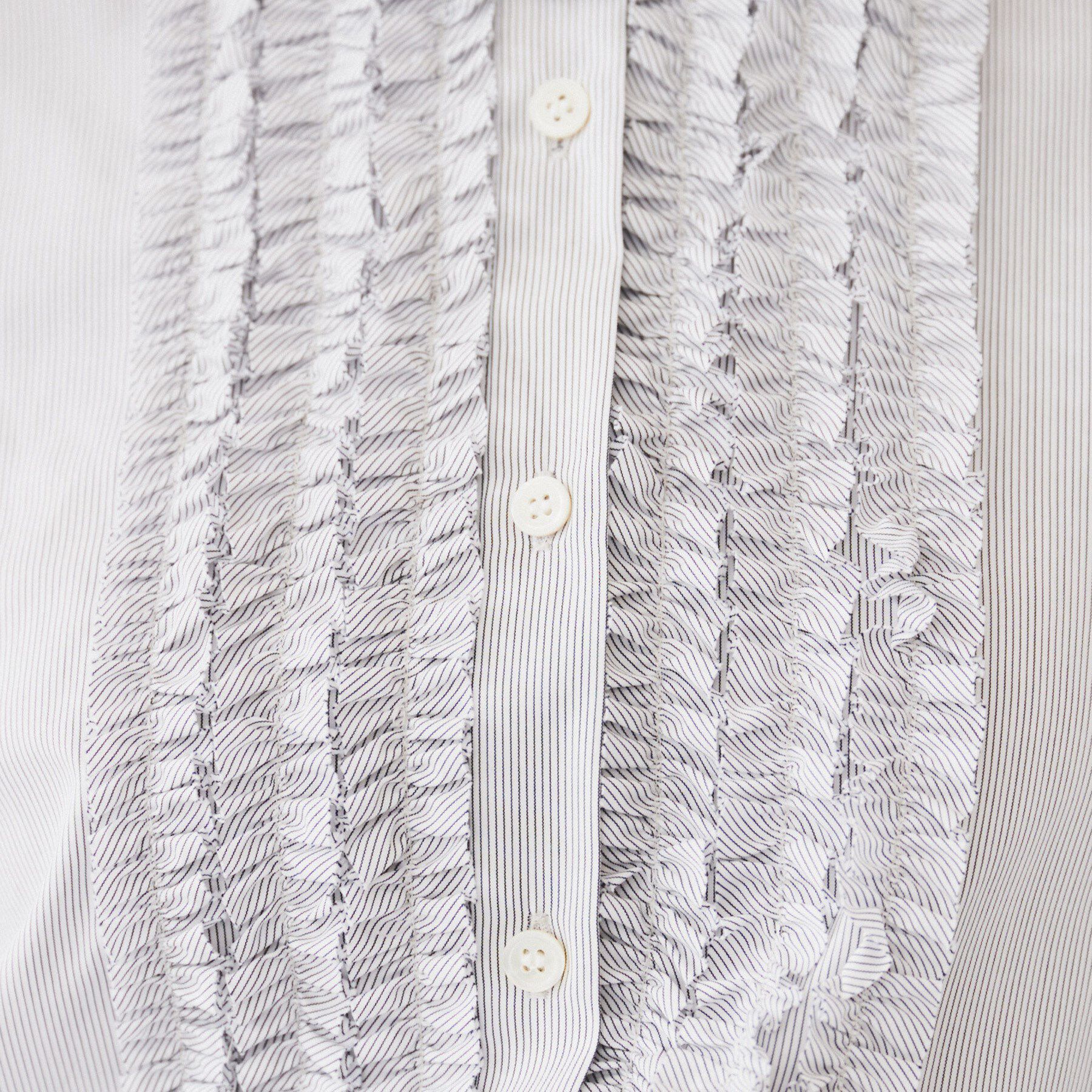 UNTITLED「【コットン100/前開きボタン】フロントフリルシャツ」|シャツ・ブラウス|