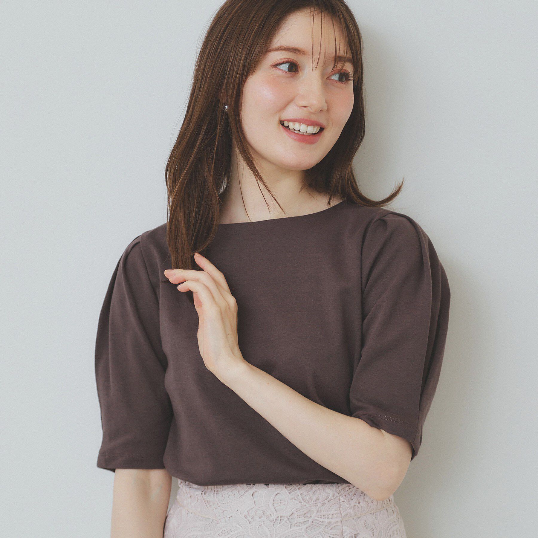 index「《10色展開/XS-LLサイズ》コットンスムースタックスリーブトップス【UV/接触冷感/洗濯機洗い可」|Tシャツ・カットソー|ブラウン(844)