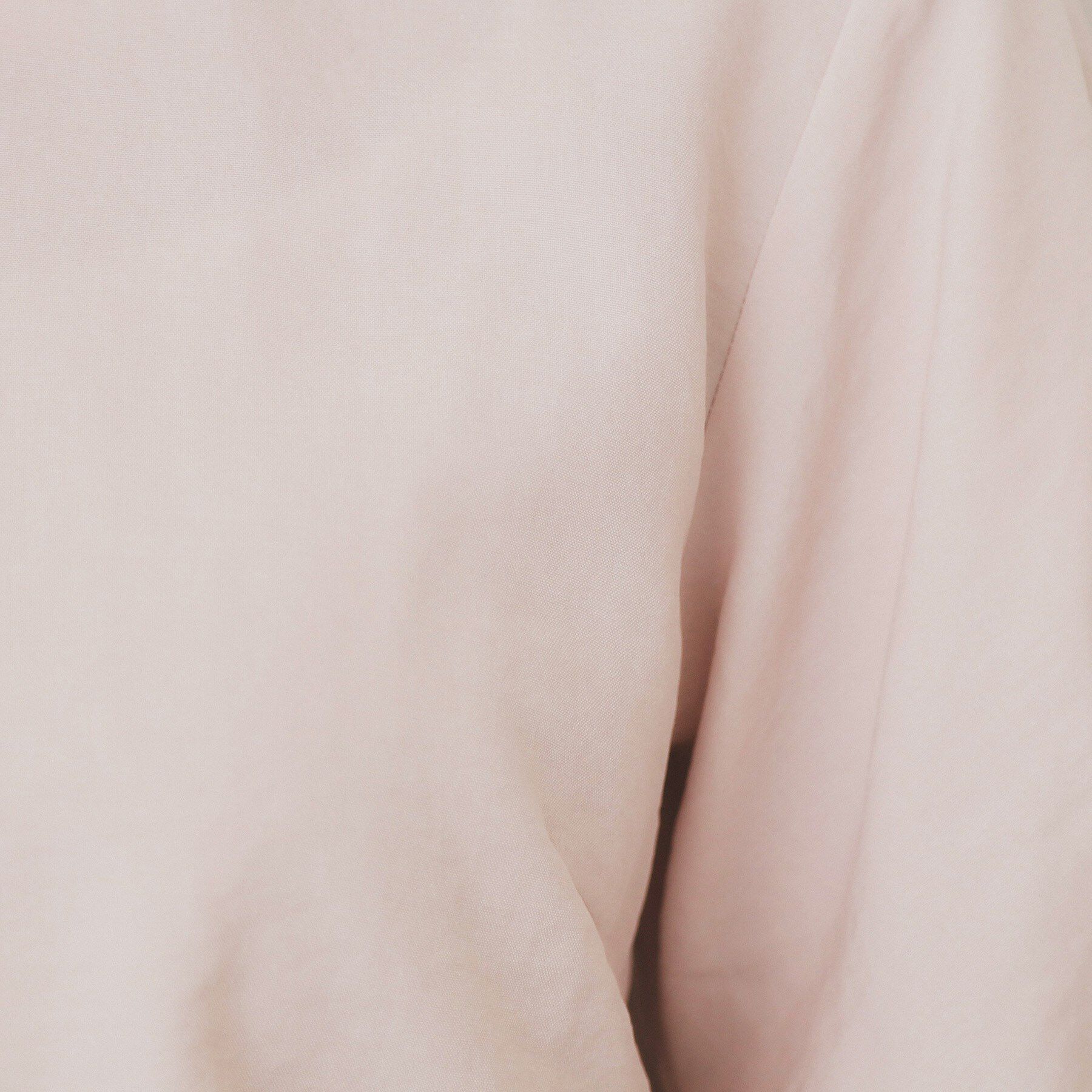 index「《8色展開/XS-LLサイズ》タックパフスリーブブラウス【洗濯機洗い可/吸水速乾/防シワ/抗ピル】」|シャツ・ブラウス|