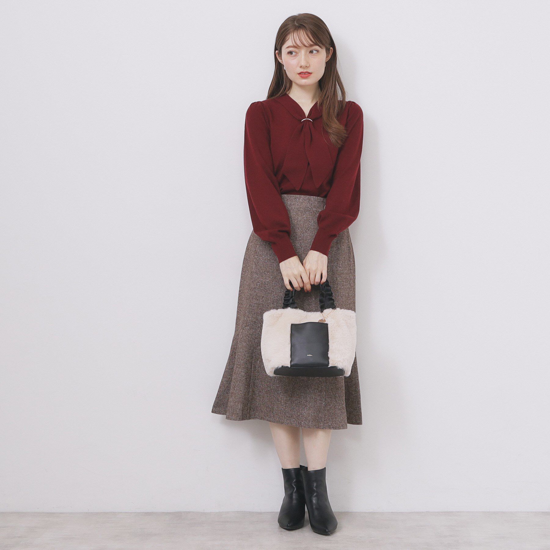 index「ゴールドパーツ付きボウタイニット【洗濯機OK】《10col/XS～LL》」|ニット・セーター|