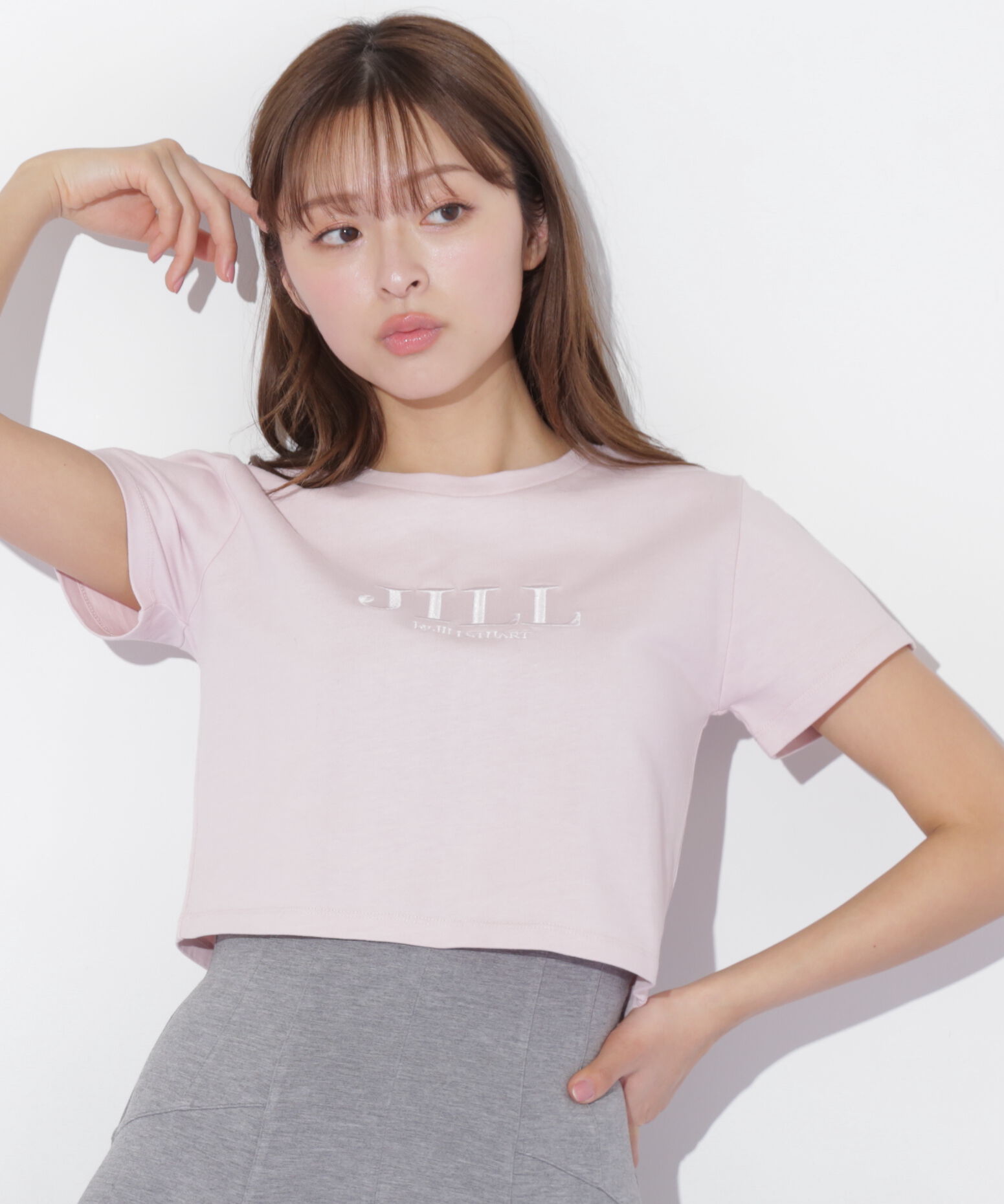  「ショート丈刺繍ロゴTシャツオーガニックコットン」|Tシャツ・カットソー|