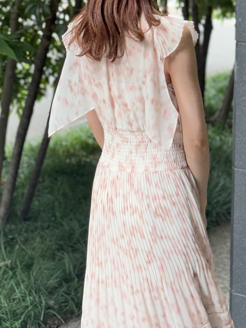 SNIDEL「Sustainableヘアラインフラワープリントワンピース」|ワンピース|