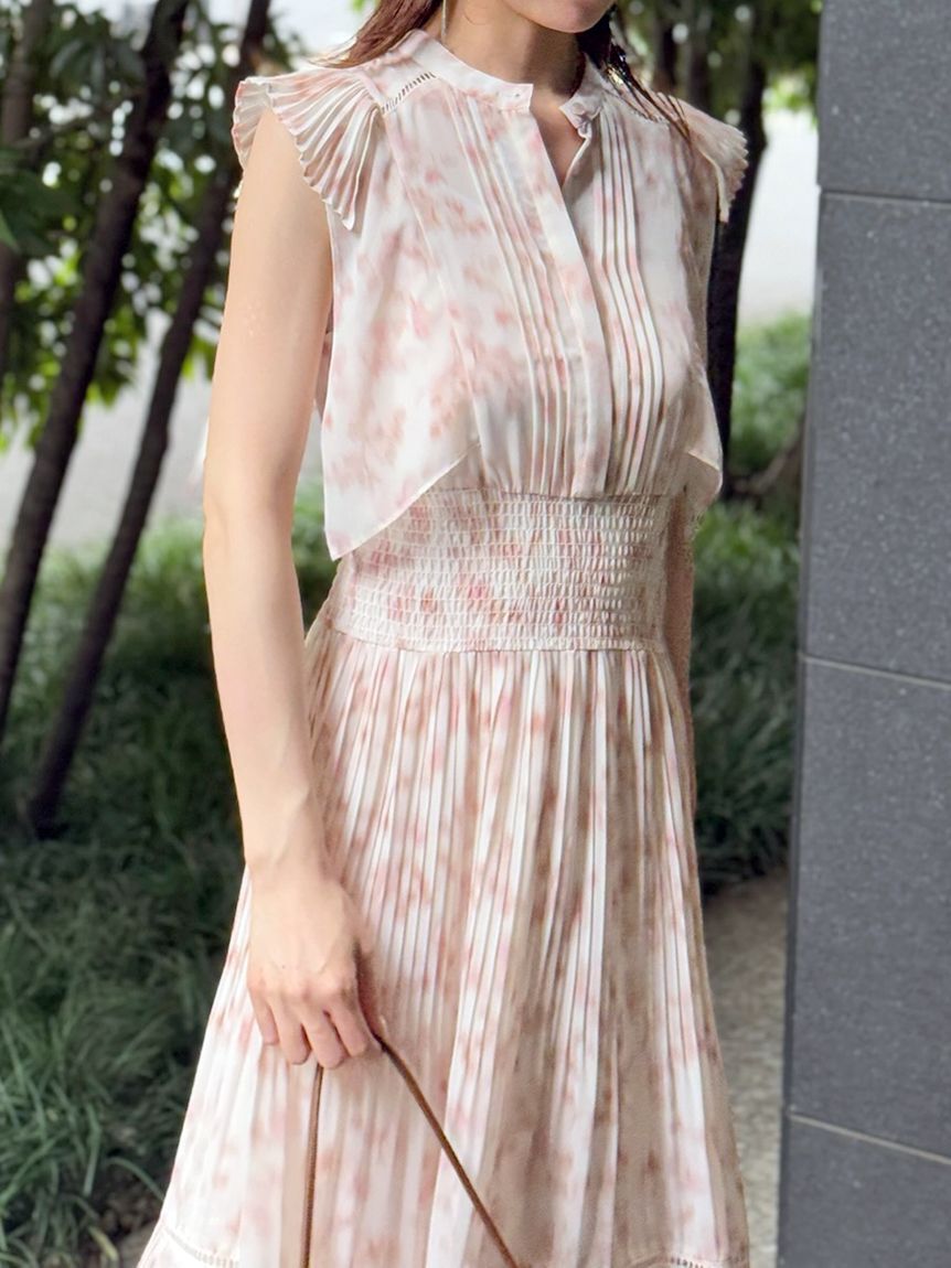 SNIDEL「Sustainableヘアラインフラワープリントワンピース」|ワンピース|