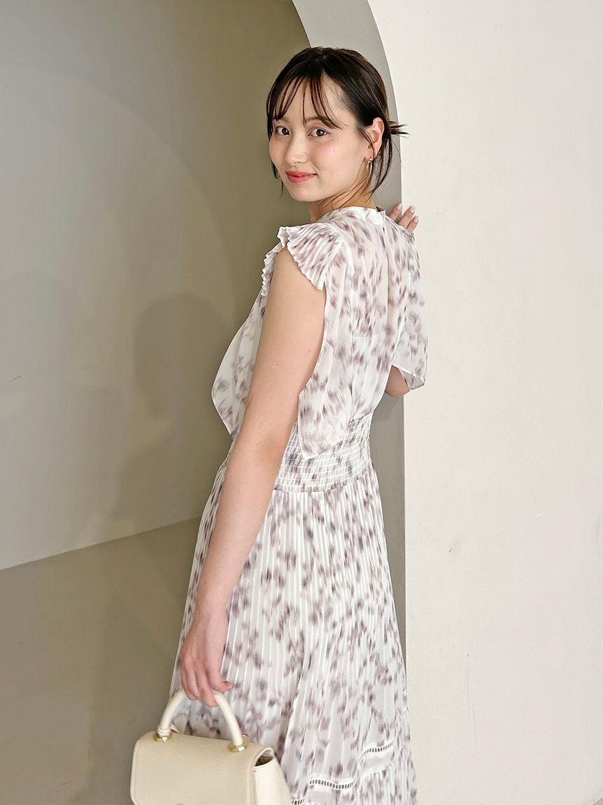 SNIDEL「Sustainableヘアラインフラワープリントワンピース」|ワンピース|