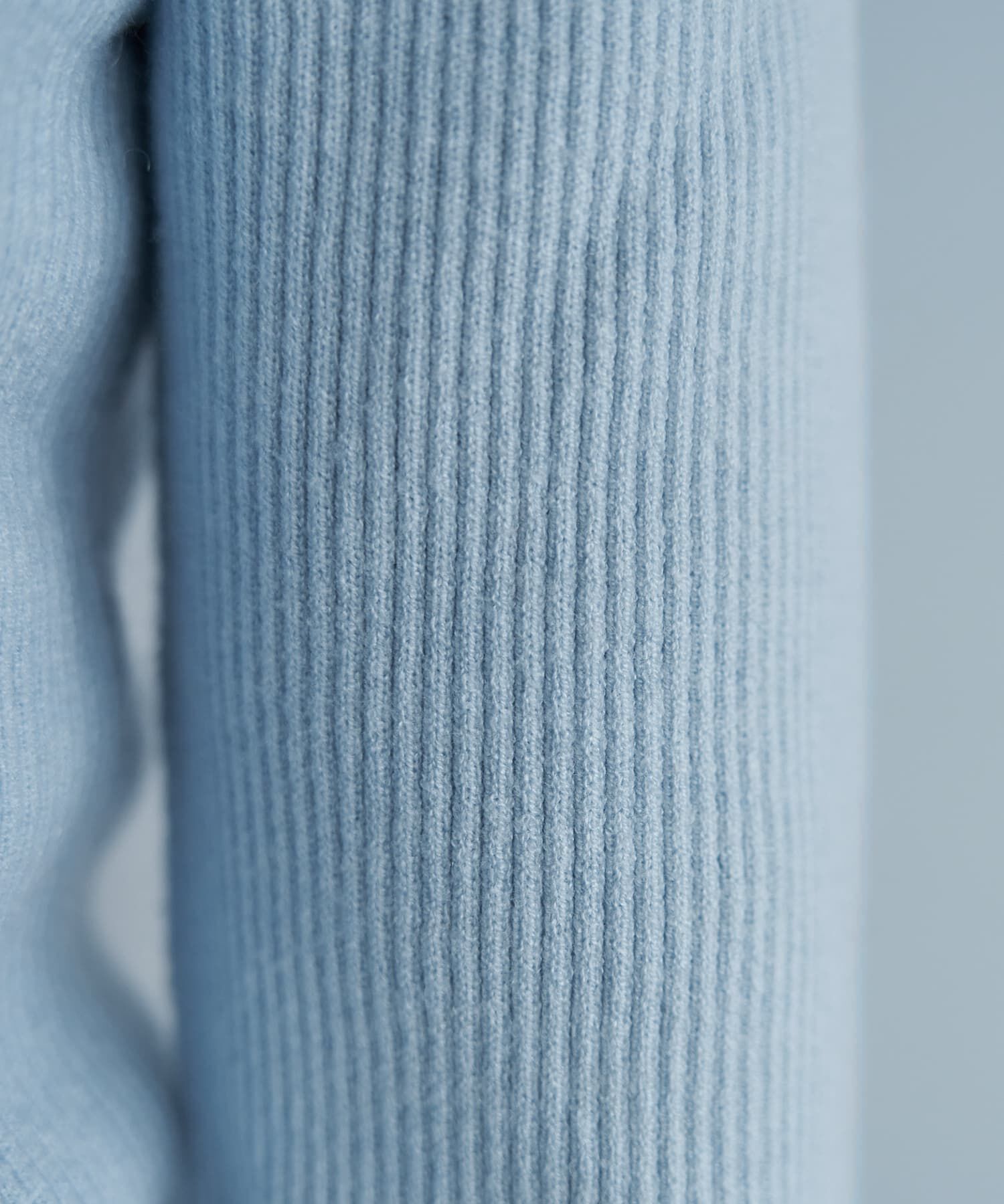 STYLE DELI「柔らかなカシミヤ混リブ編みタートルニット」|ニット・セーター|