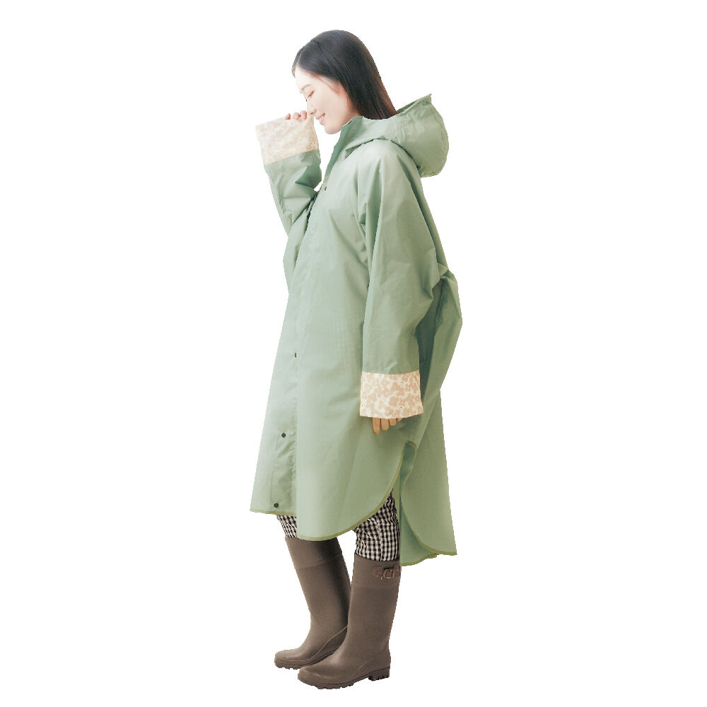 BACKYARD FAMILY「レインコート 自転車 レディース 通販 レインポンチョ リュック対応 通学 通勤 ポンチョ」|レインコート|グリーン1