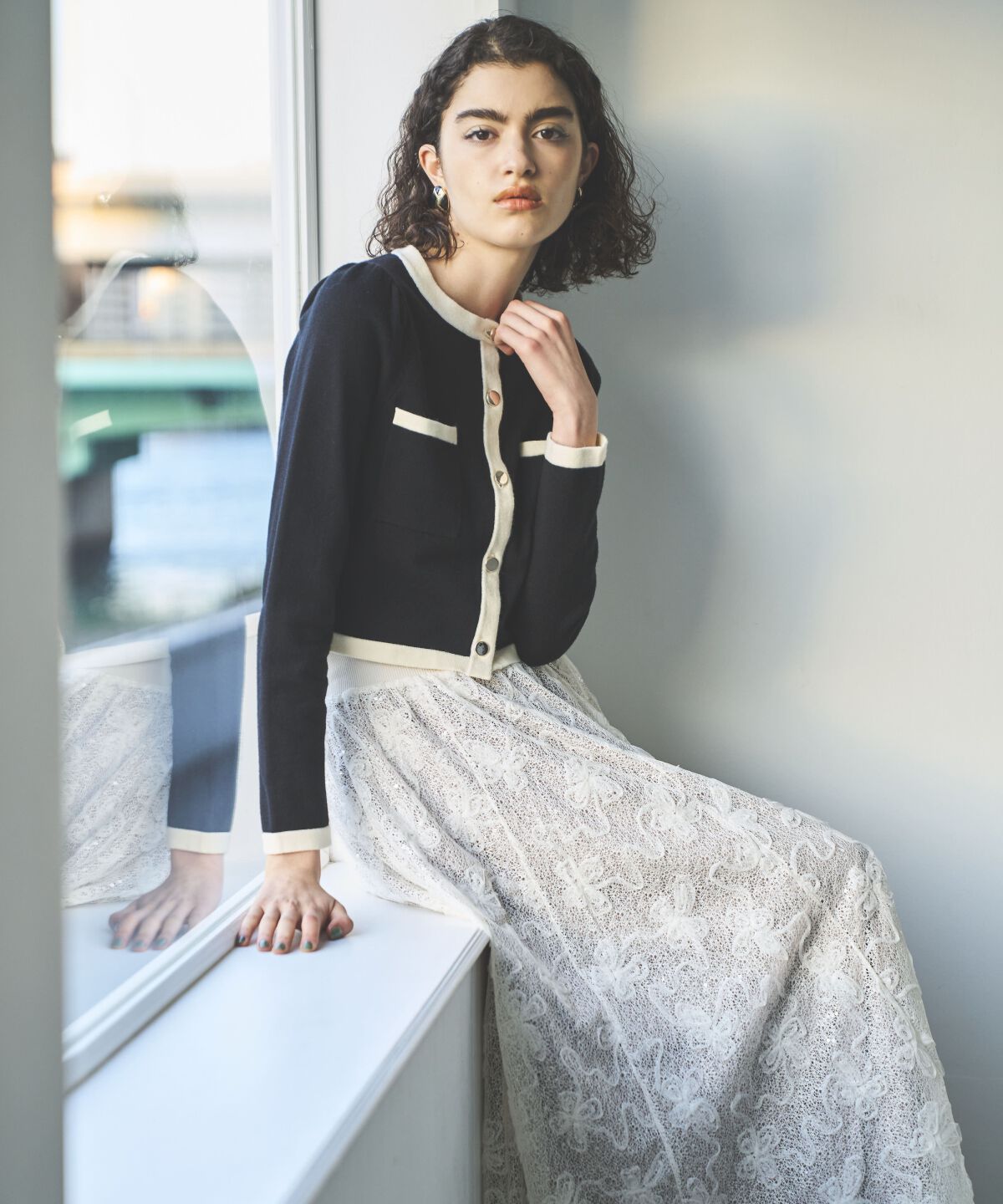 アンドクチュール「ウエストリブスパンコール刺しゅうレースロングスカート」|フレア|