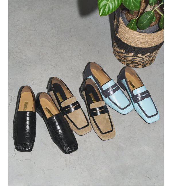 GRISE「《予約》GRISEレザースクエアギャザーローファー」|ローファー|