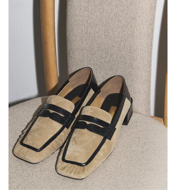 GRISE「《予約》GRISEレザースクエアギャザーローファー」|ローファー|ベージュ