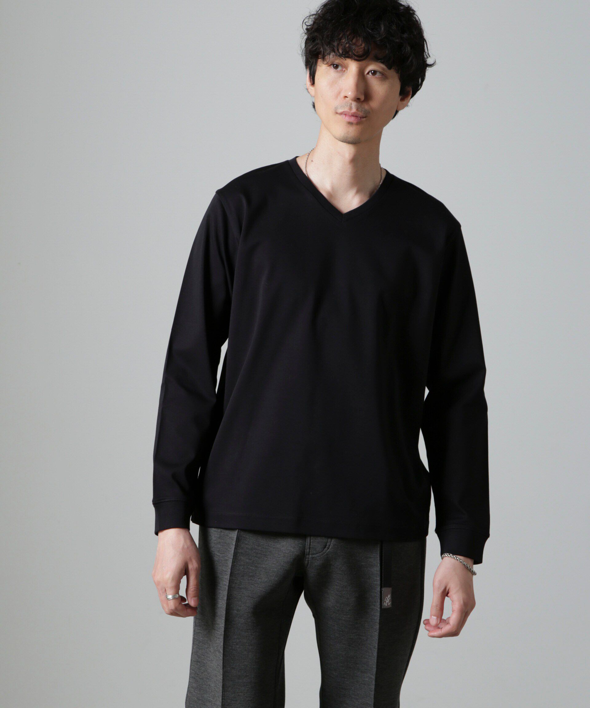 nano･universe「アンチスメルＶネックTシャツ 長袖」|Tシャツ・カットソー|ブラック