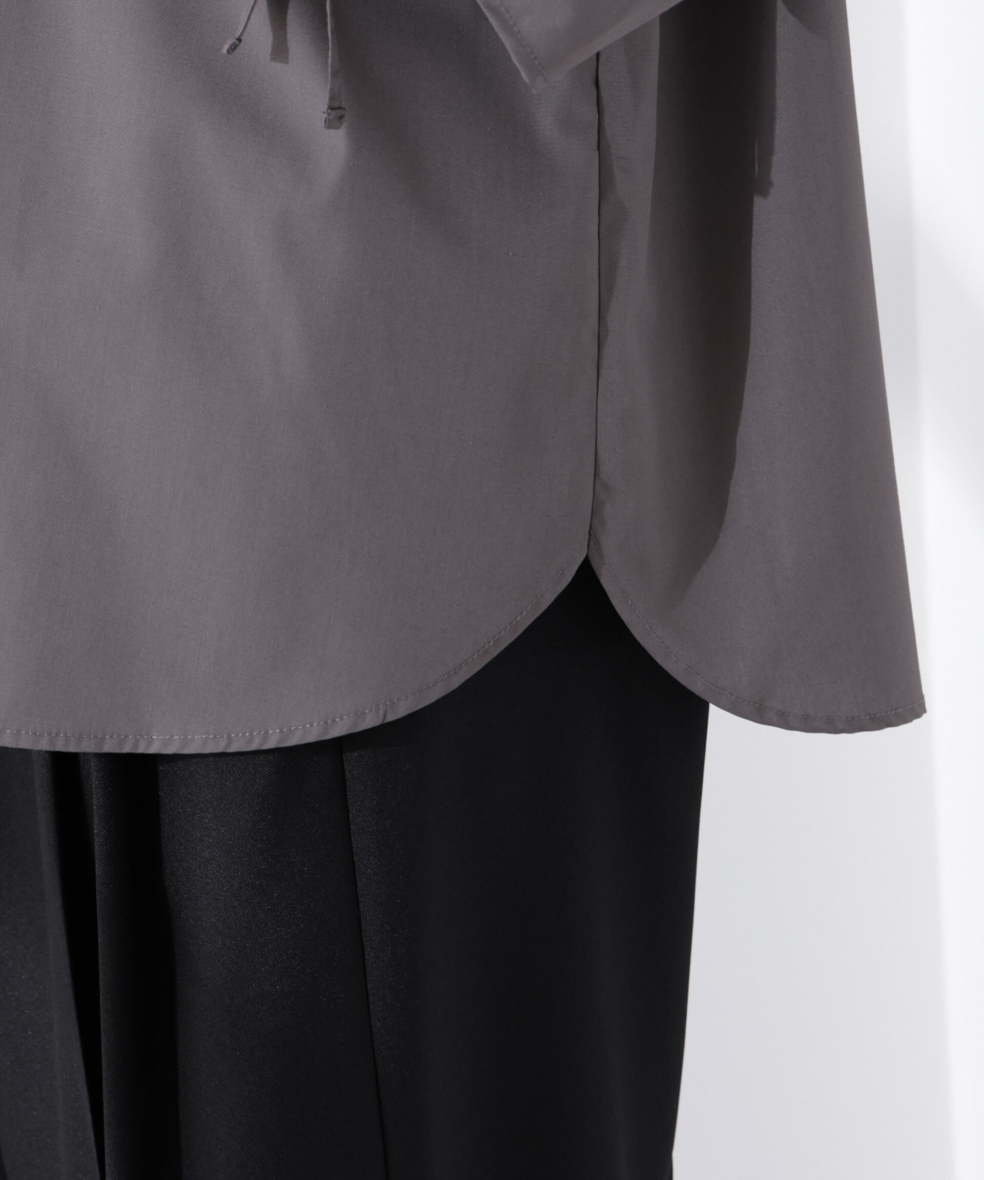 nano･universe「ドロストギャザースリーブプルオーバーシャツ」|シャツ・ブラウス|