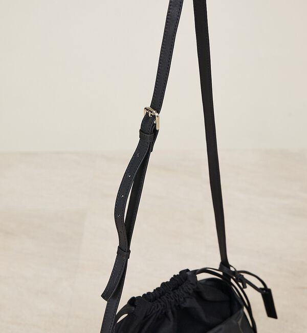 ABAHOUSE「【ARUTEMIKA/アルテミカ】LEATHER TUCK & LINING D」|ショルダー・メッセンジャー|