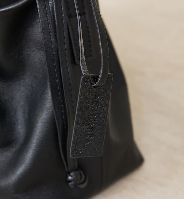 ABAHOUSE「【ARUTEMIKA/アルテミカ】LEATHER TUCK & LINING D」|ショルダー・メッセンジャー|