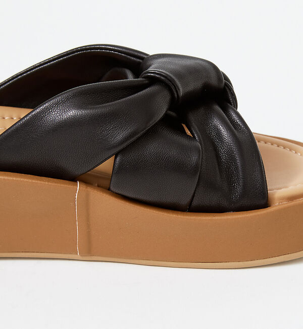 AU BANNISTER「キルティングボリュームソールサンダル」|サンダル|