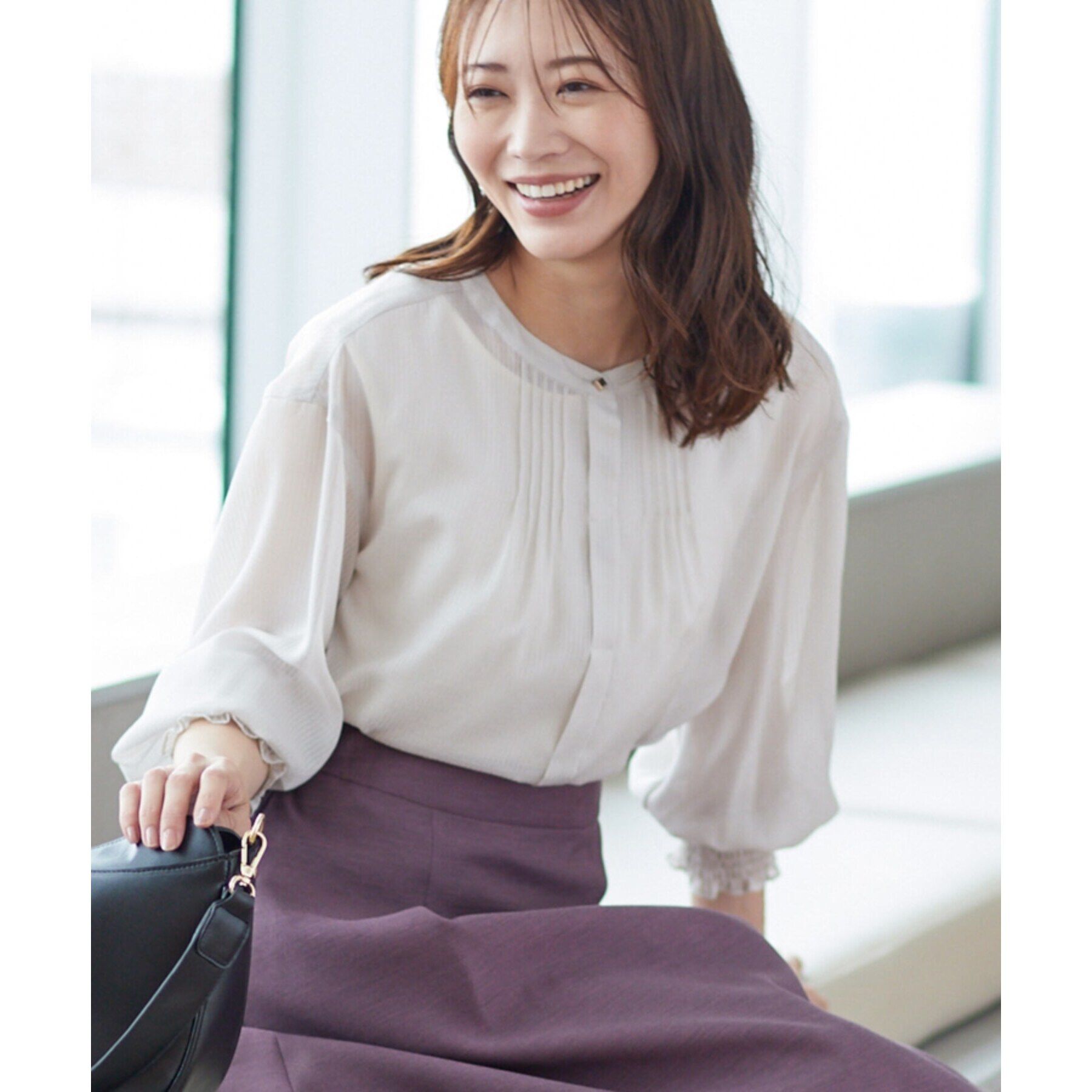 Reflect「【接触冷感／洗える】ピンタックシアーブラウス」|シャツ・ブラウス|ライトベージュ(35