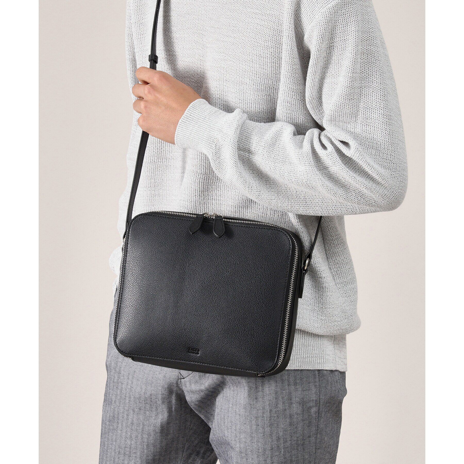 TAKEO KIKUCHI「マイクロファイバー ボックスショルダー バッグ」|ショルダー・メッセンジャー|