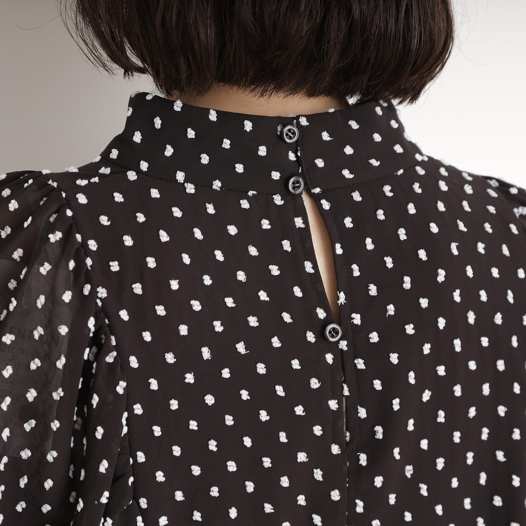 THE SHOP TK「ドットジャカードブラウス【洗える】」|シャツ・ブラウス|