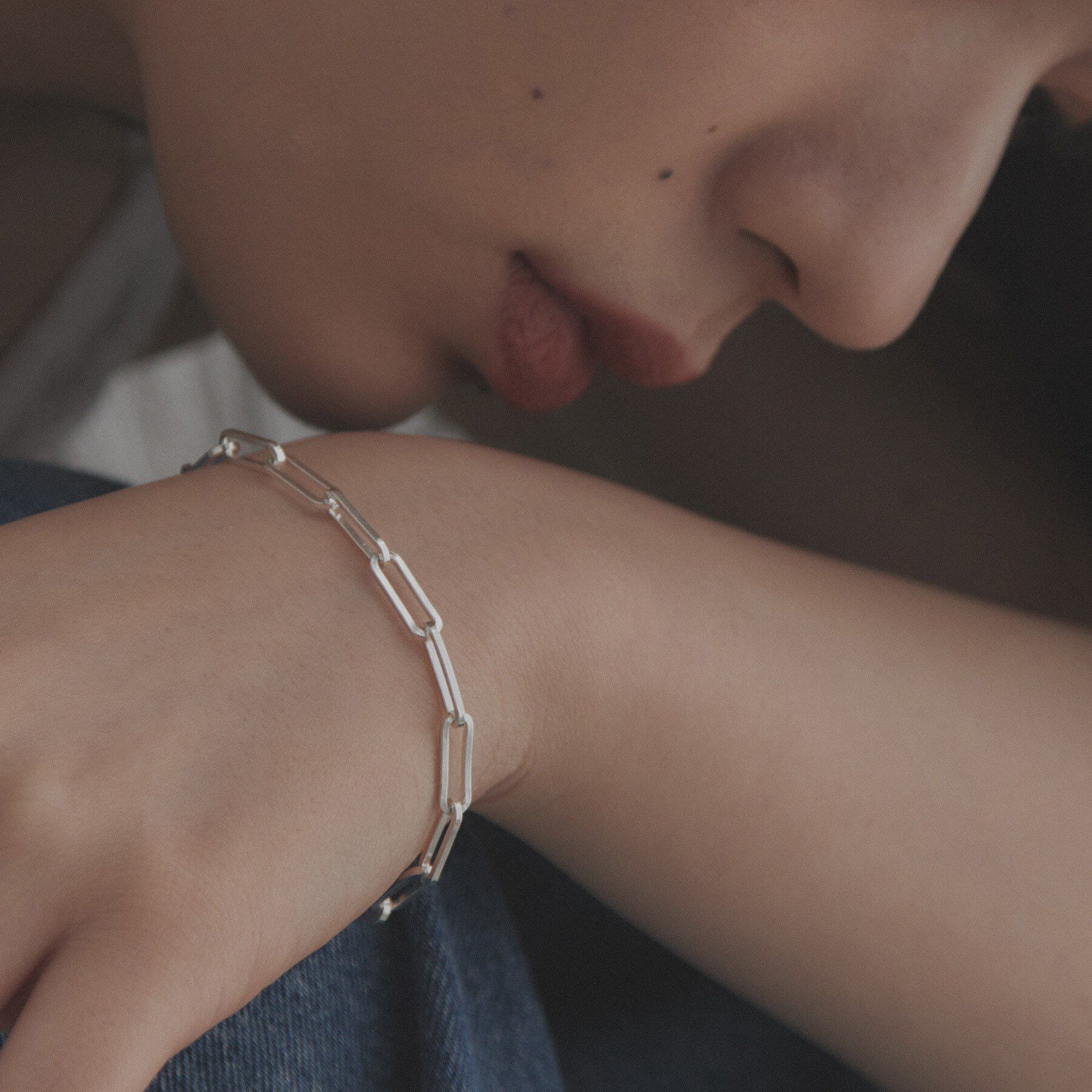 COCOSHNIK ONKITSCH「シルバー デザインチェーン フラットケーブルブレスレット（17cm）」|ブレスレット・バングル|