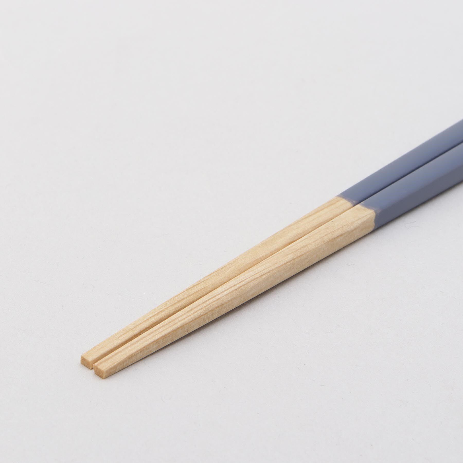 212 KITCHEN STORE「ほんとうにすべらないお箸 23cm マイルドネイビー」|食器・キッチングッズ|