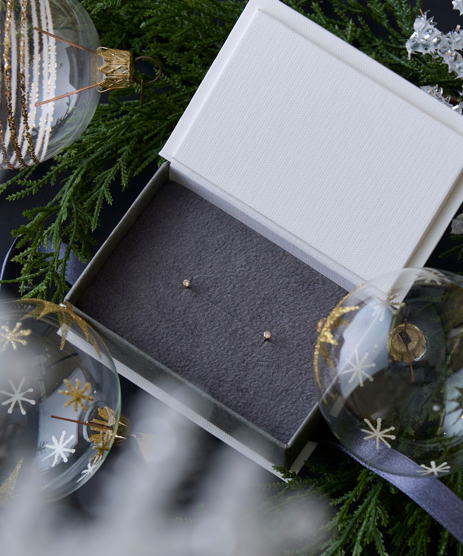 Phoebe「【K10】一粒ダイヤモンドピアス　ゴールド/BOX付き」|ピアス|ゴールド