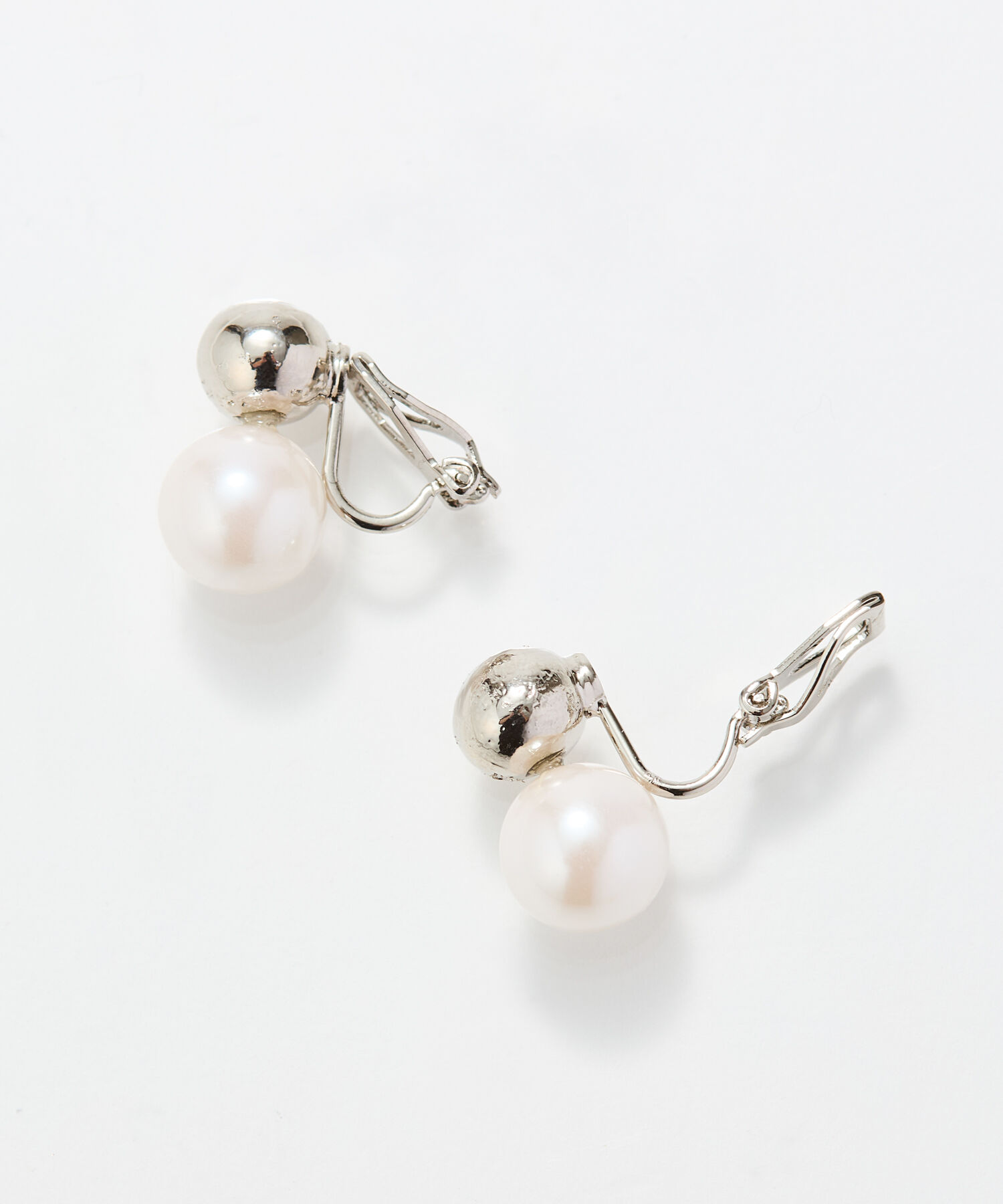Phoebe「ツインパールメタルイヤリング　シルバー」|イヤリング|