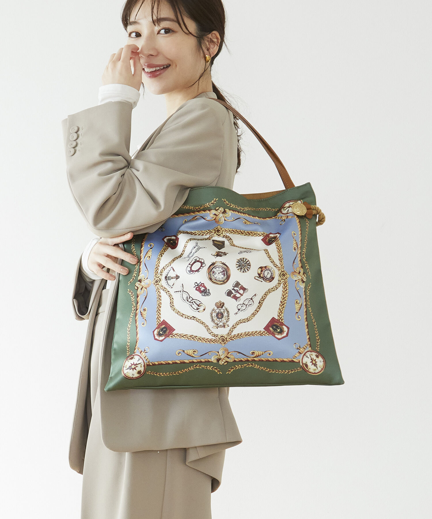 TOPKAPI TREASURE「【TREASURE TOPKAPI】 【アーカイブ】マイルドサテン スカーフ パネル柄 トートバッグ 2023」|トートバッグ|