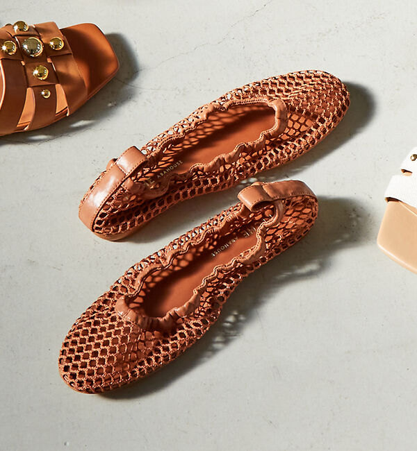 AU BANNISTER「フィッシュネットフラットサンダル」|サンダル|キャメル