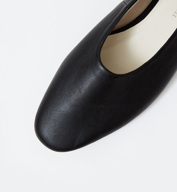 AU BANNISTER「ソフトレザーフラットパンプス」|パンプス|