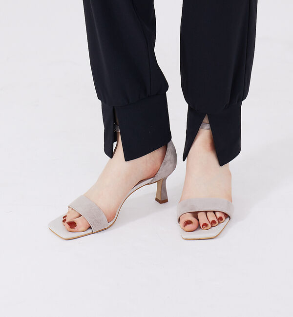 AU BANNISTER「アンクルストラップ スクエアトゥサンダル」|サンダル|