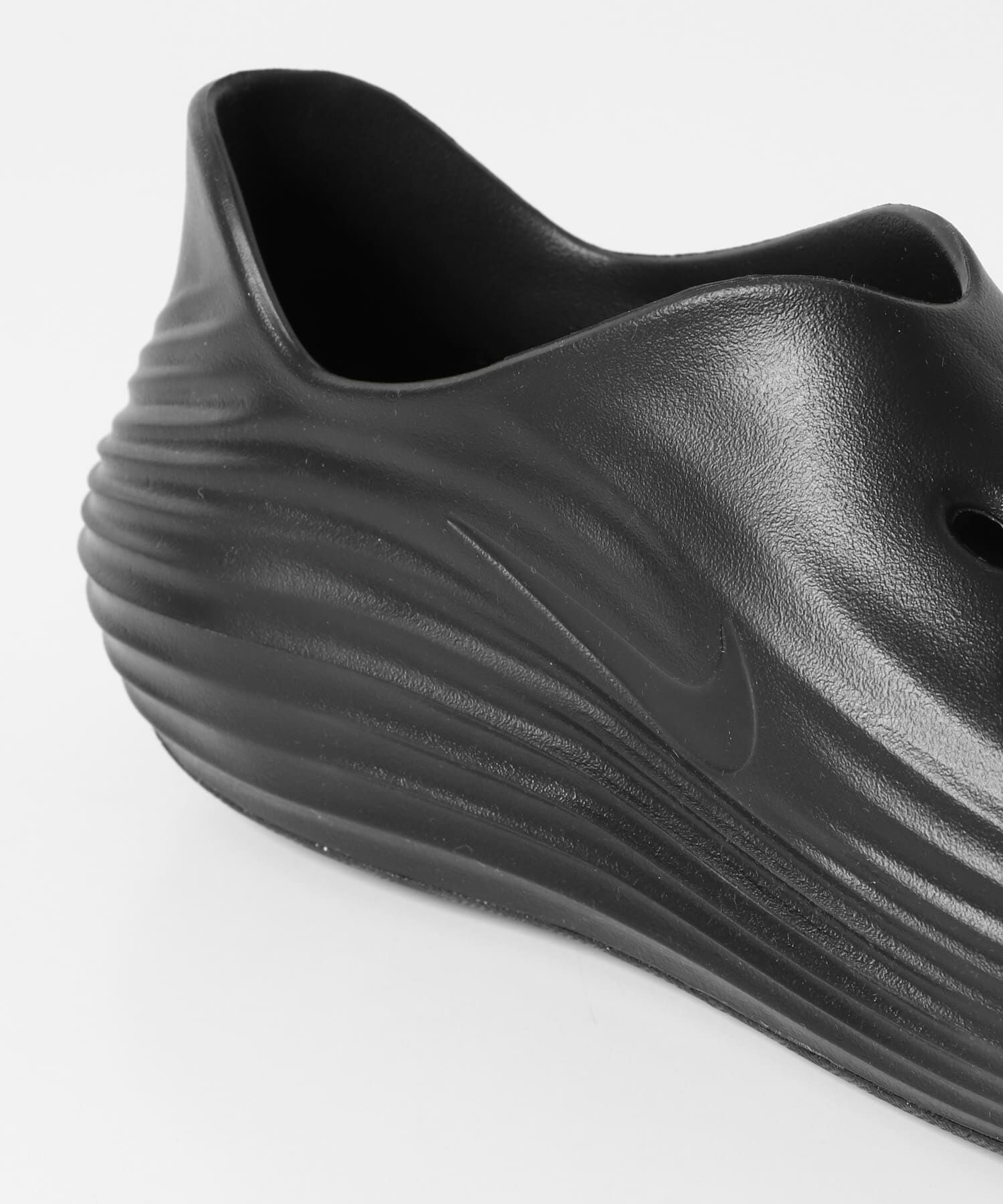 URBAN RESEARCH DOORS「NIKE　リアクトX リジュビネイト」|サンダル|