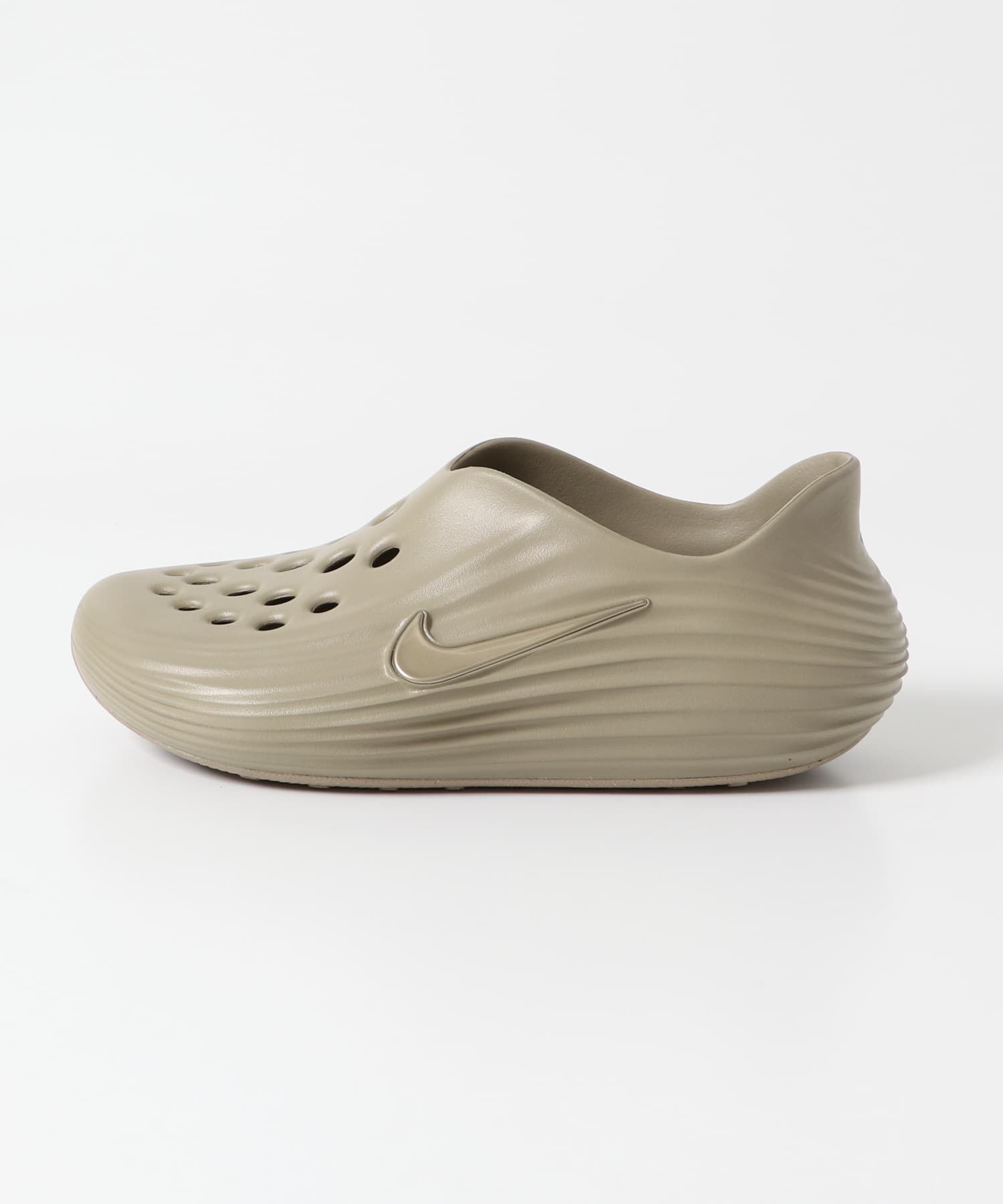 URBAN RESEARCH DOORS「NIKE　リアクトX リジュビネイト」|サンダル|