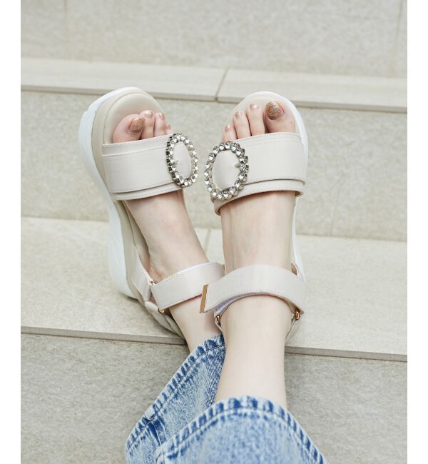 MAJESTICLEGON「ビジューバックルスポサン」|サンダル|