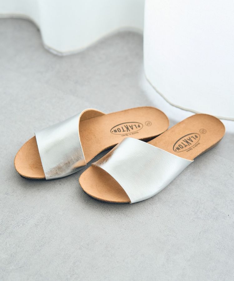 YECCA VECCA「【PLAKTON】メタリックサンダル」|サンダル|