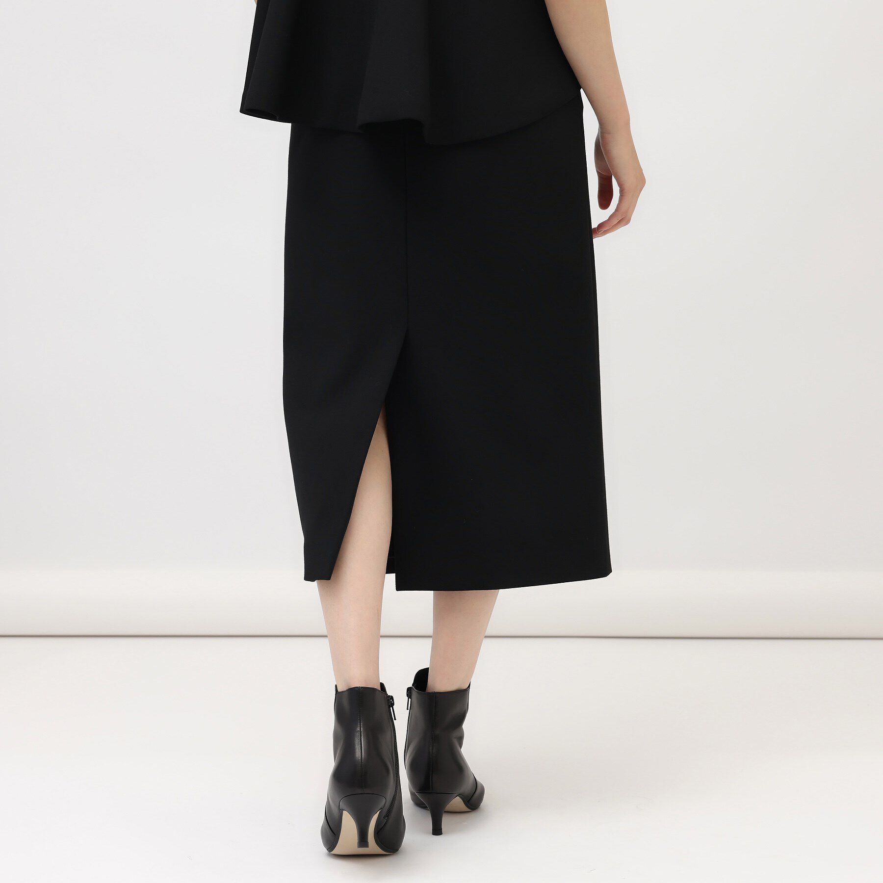 UNTITLED「【セットアップ可/ストレッチ】ベルトデザインタイトスカート」|スカート|