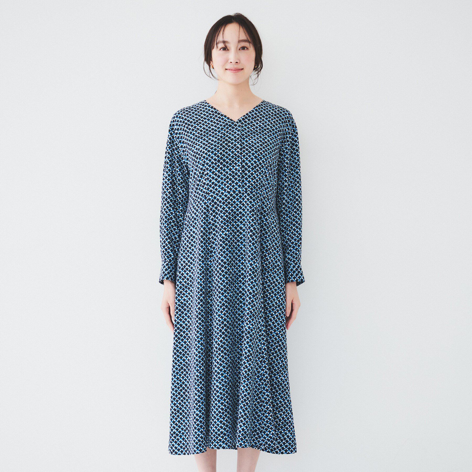 UNTITLED「【きれいめ／オフィス】スクエアジオメトリック柄ワンピース」|ワンピース|