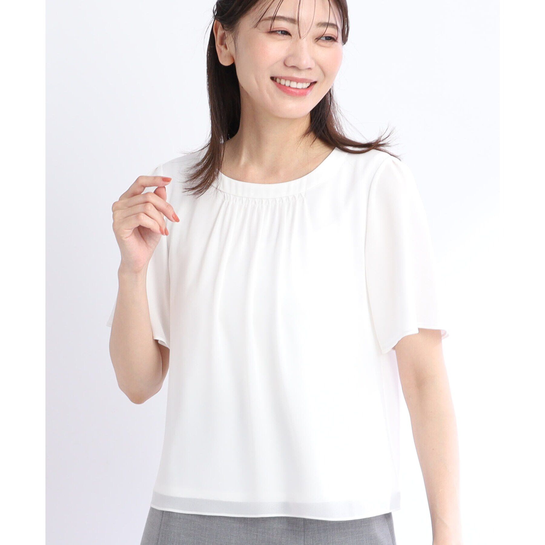 Reflect「【UVカット／接触冷感／マシンウォッシュ可】スクエアネックタックブラウス」|Tシャツ・カットソー|アイボリー(004)