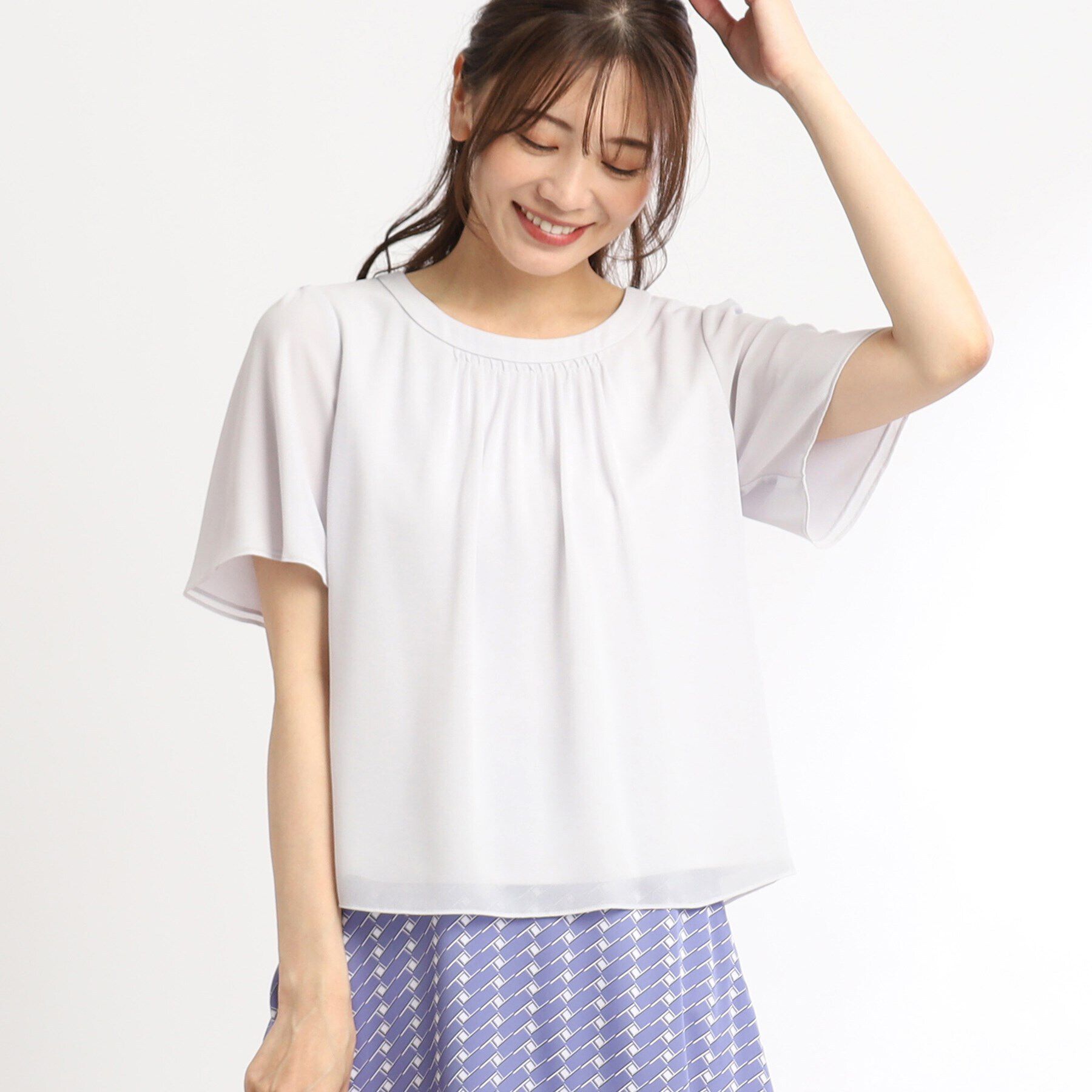 Reflect「【UVカット／接触冷感／マシンウォッシュ可】スクエアネックタックブラウス」|Tシャツ・カットソー|ライトグレー(011