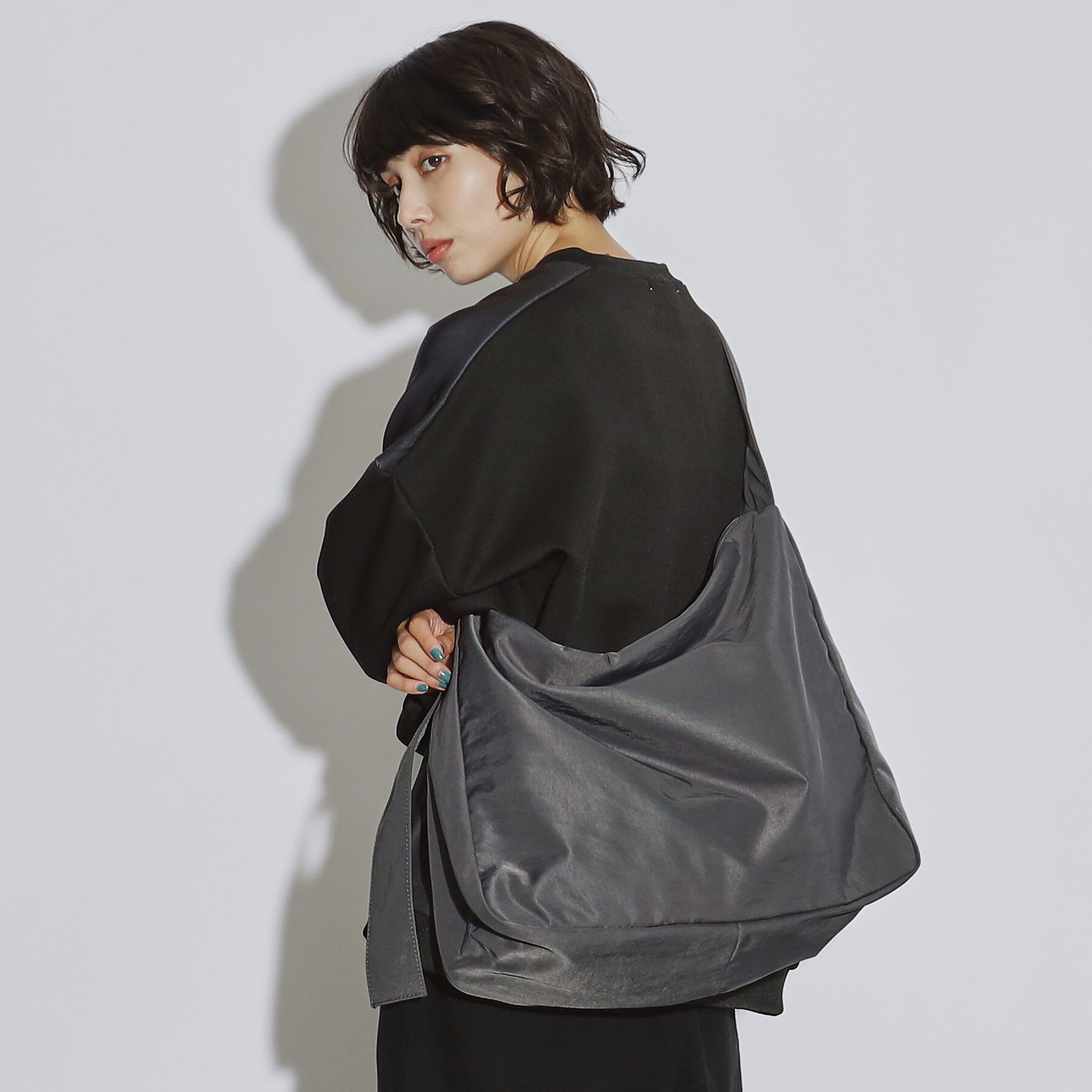 tk.TAKEO KIKUCHI「ビッグショルダーバッグ」|ショルダー・メッセンジャー|