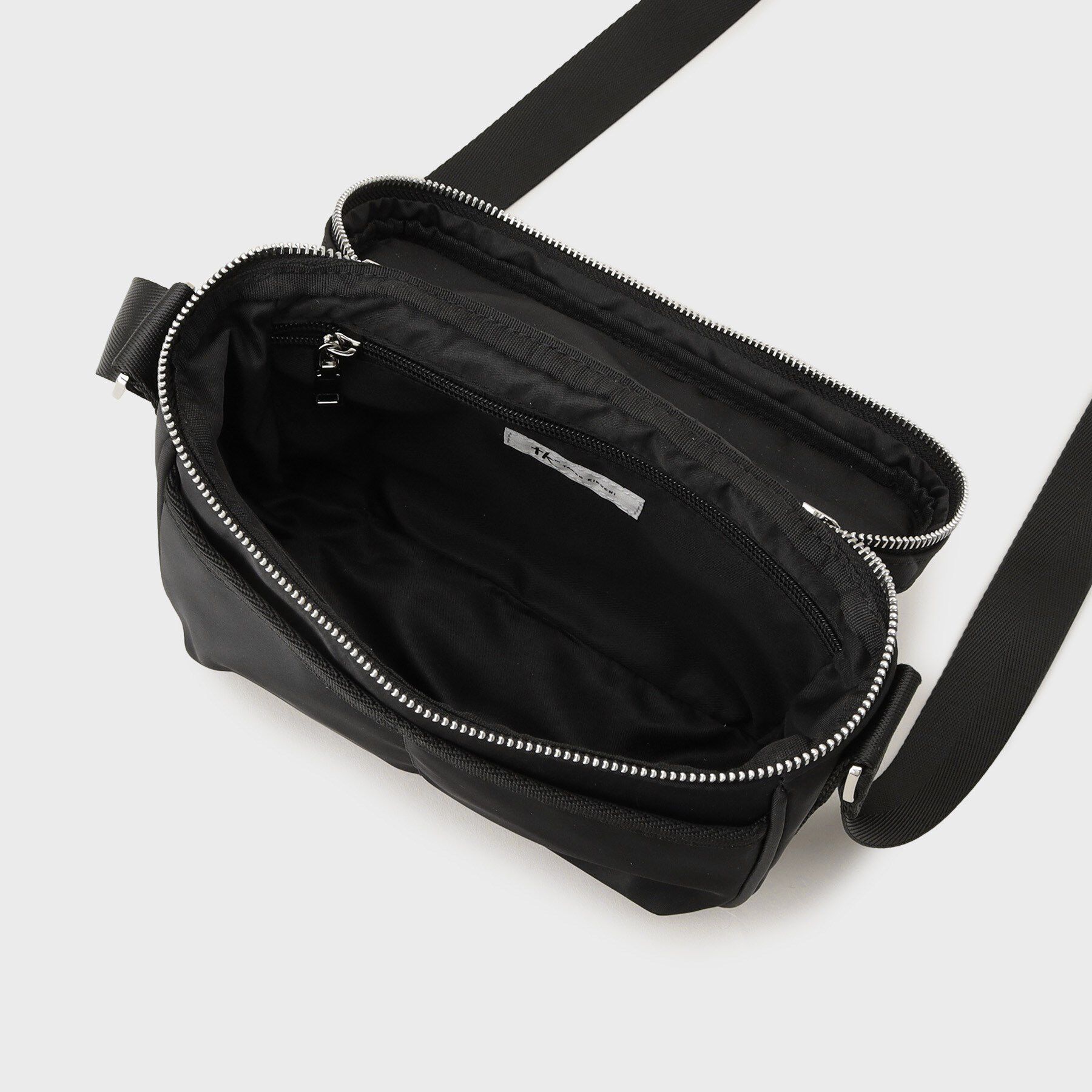 tk.TAKEO KIKUCHI「ナイロンボックスショルダー」|ショルダー・メッセンジャー|