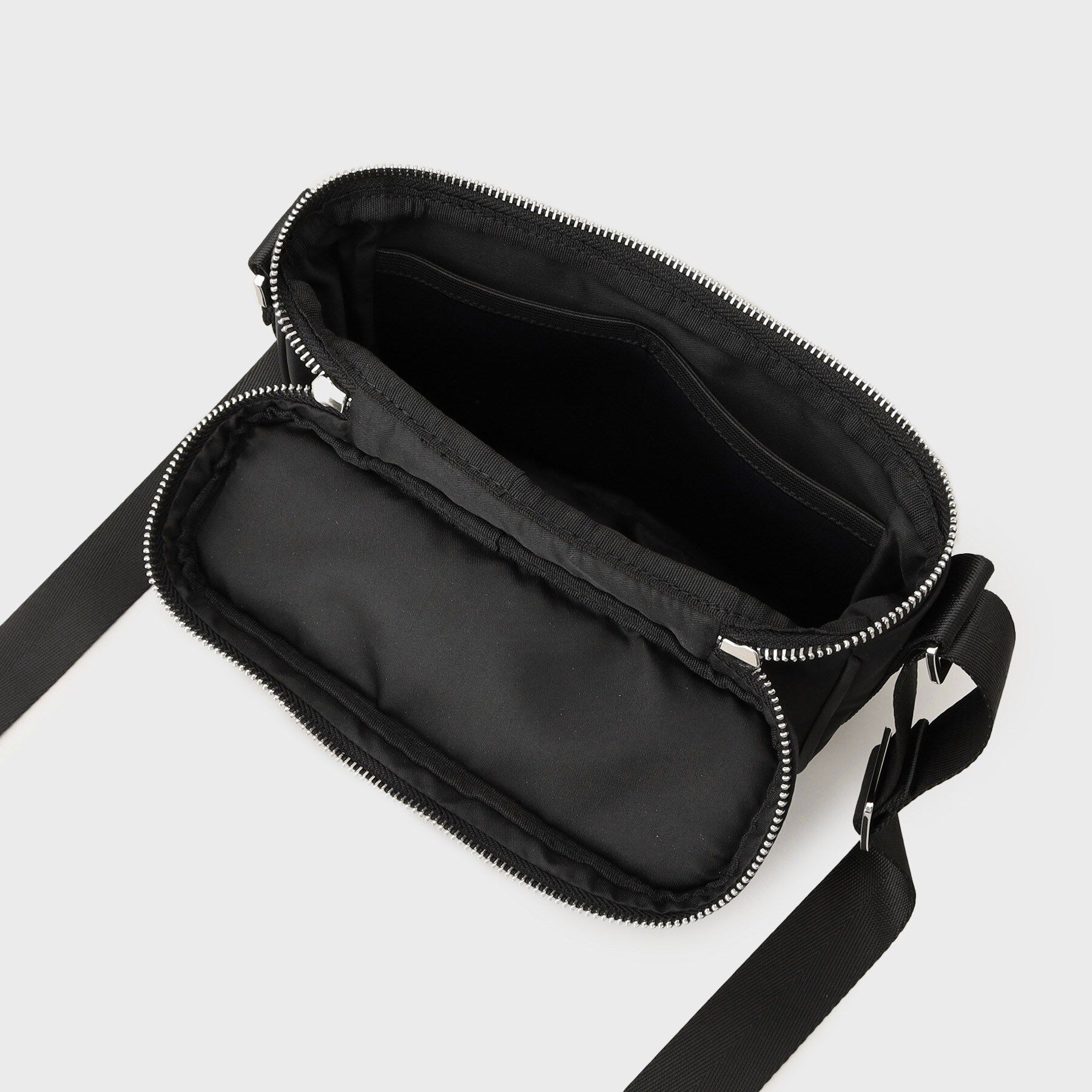 tk.TAKEO KIKUCHI「ナイロンボックスショルダー」|ショルダー・メッセンジャー|