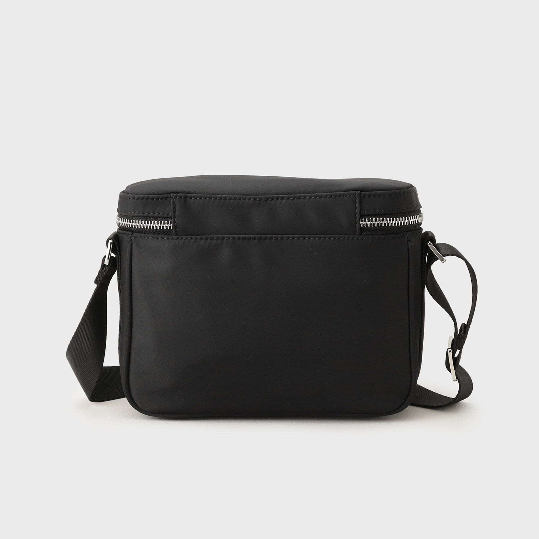 tk.TAKEO KIKUCHI「ナイロンボックスショルダー」|ショルダー・メッセンジャー|