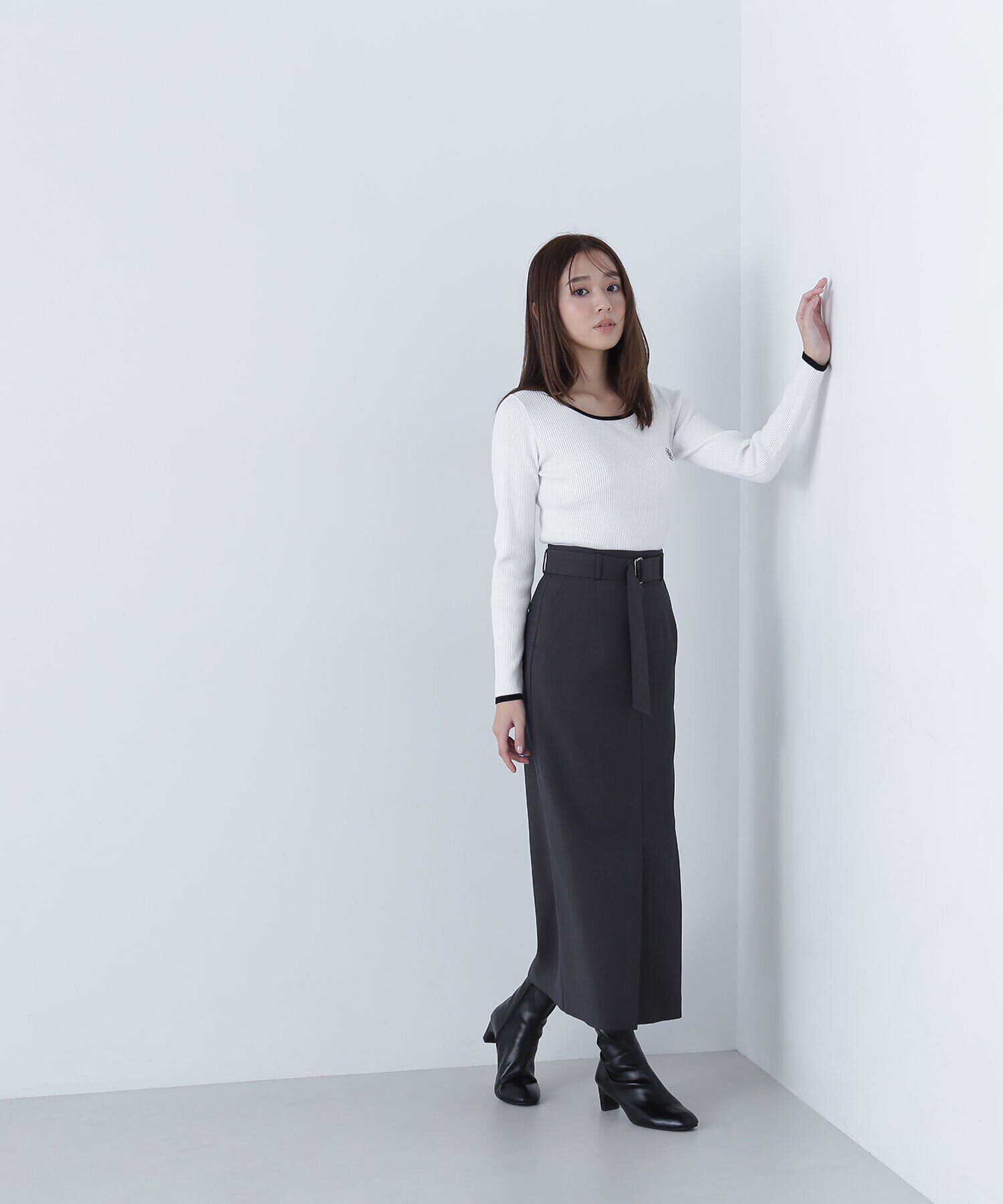  「エンブレムバイカラーリブニット」|ニット・セーター|