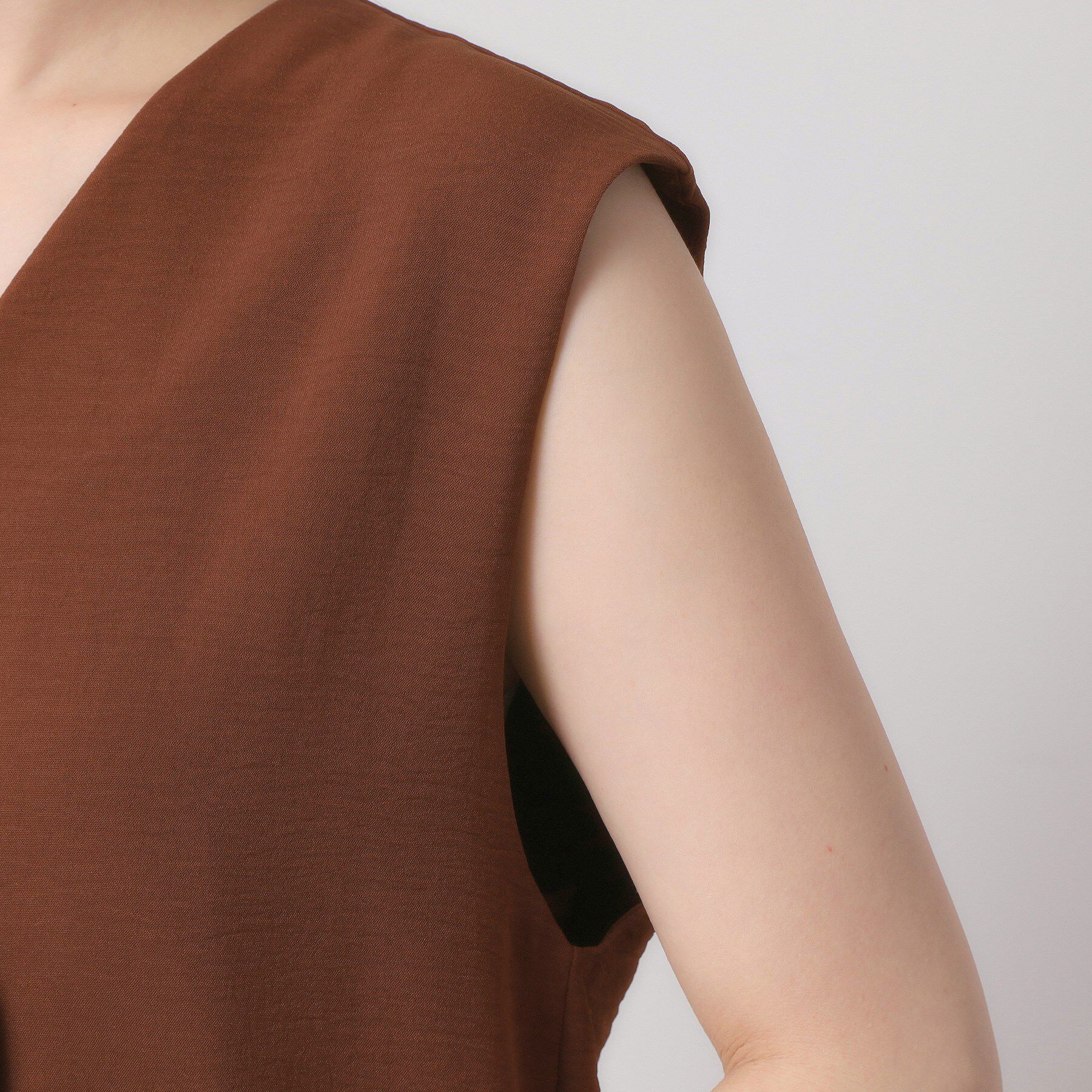 ITS&rsquo;DEMO「【接触冷感／吸水速乾／洗濯機OK／イージーケア】ジレ&times;キャミワンピースセット＜ラク服シリーズ＞」|ワンピース|