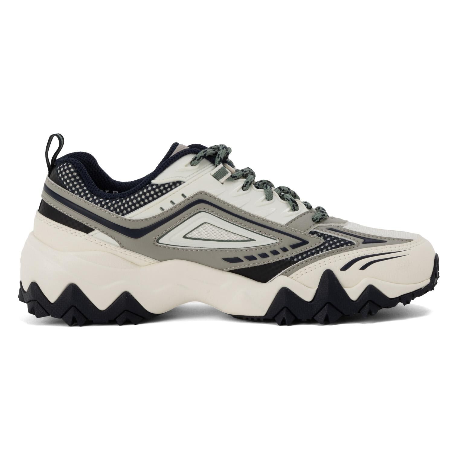 FILA「【FILA】OAKMONT TR v3」|スニーカー|